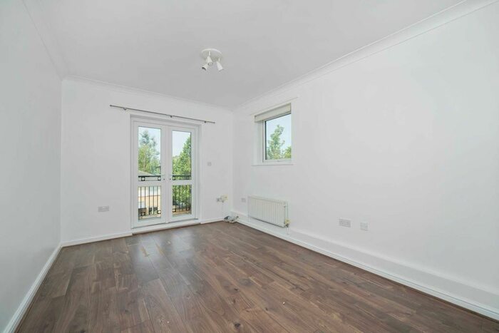 2 Bedroom Flat To Rent In Celandine Drive, Dalston, E8