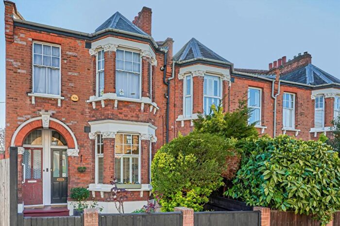 1 Bedroom Flat For Sale In Copleston Road, Peckham Rye, SE15