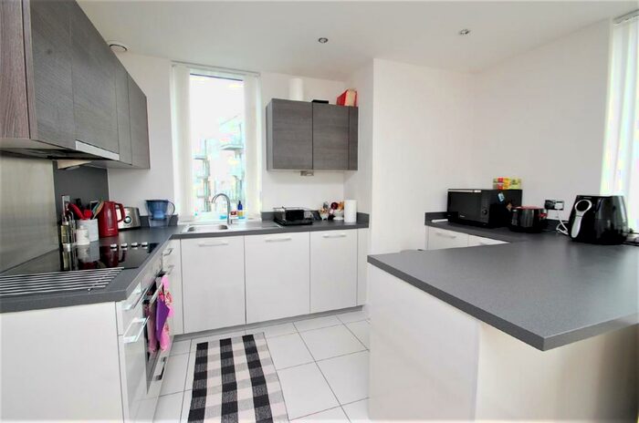 2 Bedroom Apartment To Rent In K D Tower, Hemel Hempstead, HP1