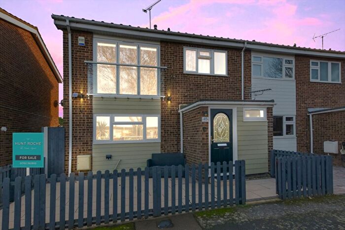 3 Bedroom End Of Terrace House For Sale In Hogarth Drive, Shoeburyness, Essex, SS3