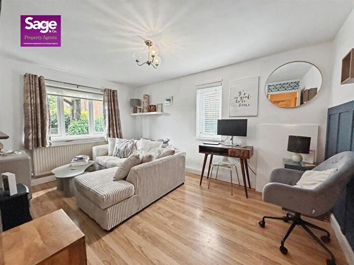 1 Bedroom Flat For Sale In Clearwell Court, Bassaleg, Newport, NP10