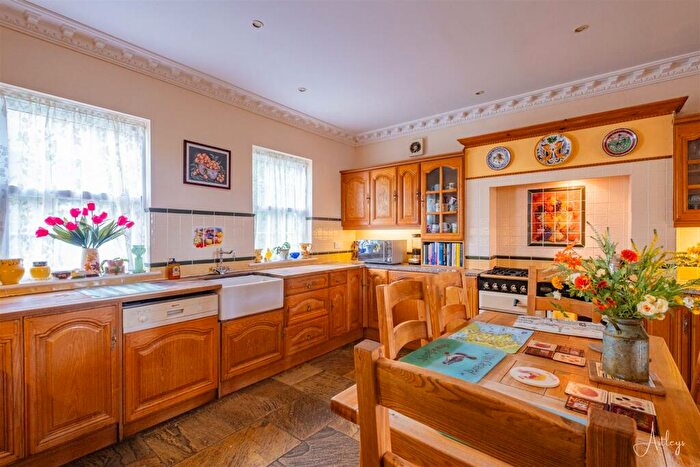 7 Bedroom Detached House For Sale In Bishopston Road, Bishopston, Swansea, SA3