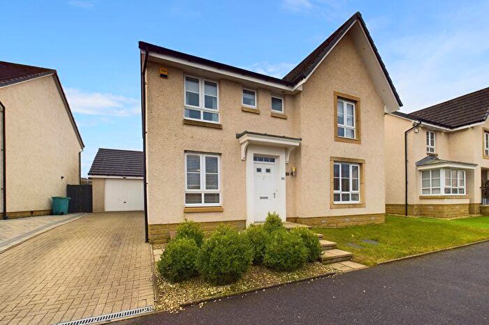 4 Bedroom Detached House For Sale In Balgownie Drive, Westerwood, G68