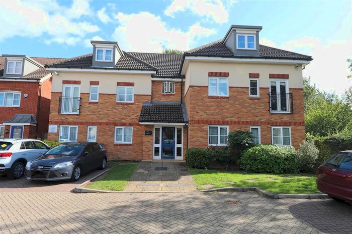 1 Bedroom Flat To Rent In Appleby Close, Uxbridge, UB8
