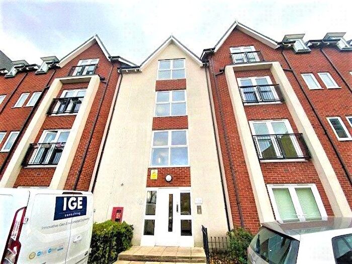 2 Bedroom Apartment To Rent In Houseman Crescent, West Didsbury, Manchester, Greater Manchester, M20
