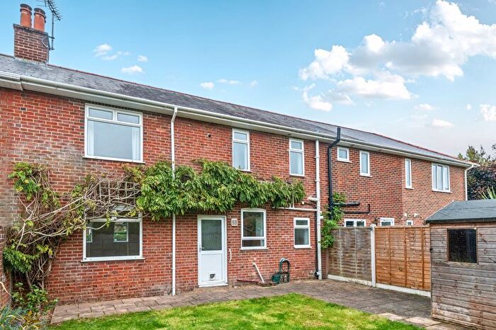 3 Bedroom Terraced House For Sale In Gordon Road, Wimborne, BH21
