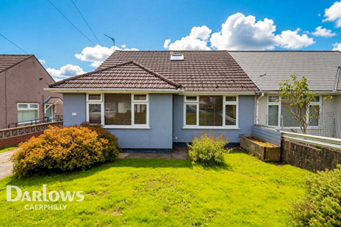 3 Bedroom Semi-Detached Bungalow For Sale In Ashgrove Terrace, Treharris, CF46