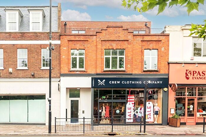 2 Bedroom Flat To Rent In Chiswick High Road, Chiswick, W4