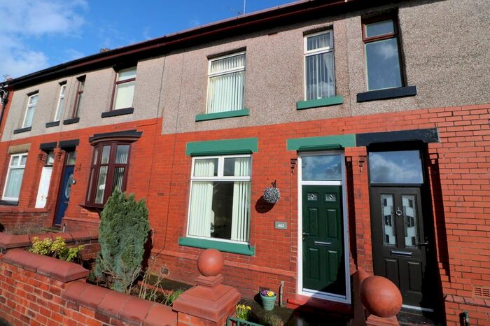 3 Bedroom Terraced House To Rent In Rochdale Road Royton, Oldham, OL2