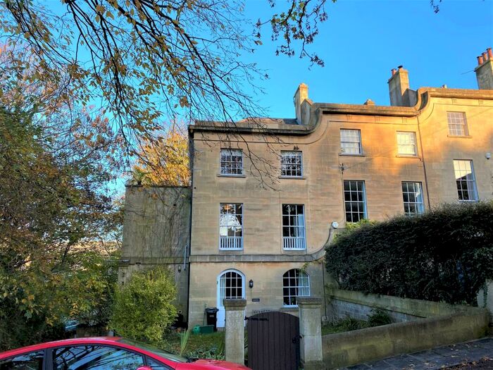 2 Bedroom Maisonette To Rent In St Marys Buildings, Bath, BA2