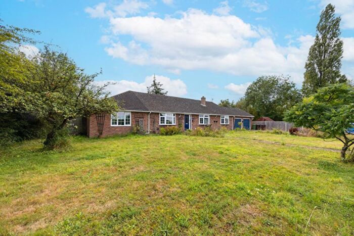 4 Bedroom Detached Bungalow For Sale In Magpie Hall Road, Stubbs Cross, Ashford, TN26