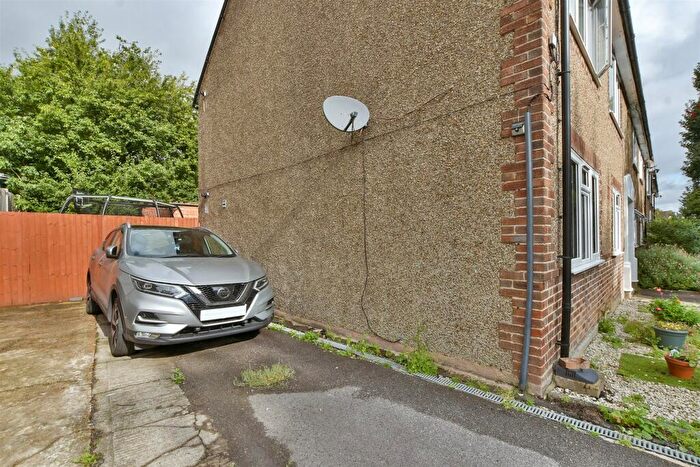 2 Bedroom Flat For Sale In Wandle Court Gardens, Beddington, Surrey, CR0