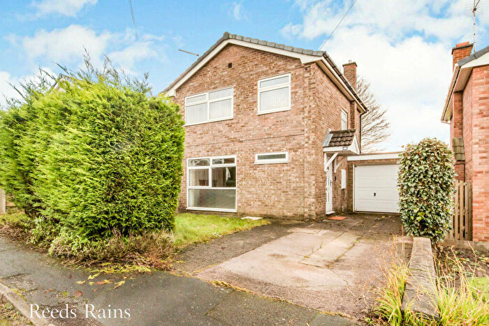 3 Bedroom Detached House For Sale In Bowness Court, Congleton, Cheshire, CW12