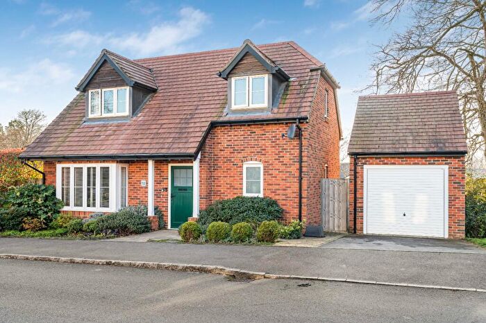 3 Bedroom Detached House For Sale In Elderberry Way, Medstead, Alton, Hampshire, GU34