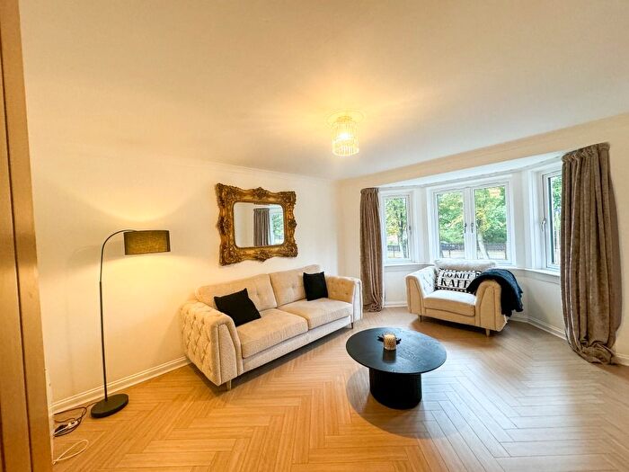 2 Bedroom Flat To Rent In South Elixa Place, Willowbrae, Edinburgh, EH8