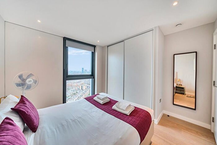 1 Bedroom Apartment To Rent In Churchyard Row, Elephant And Castle, SE11