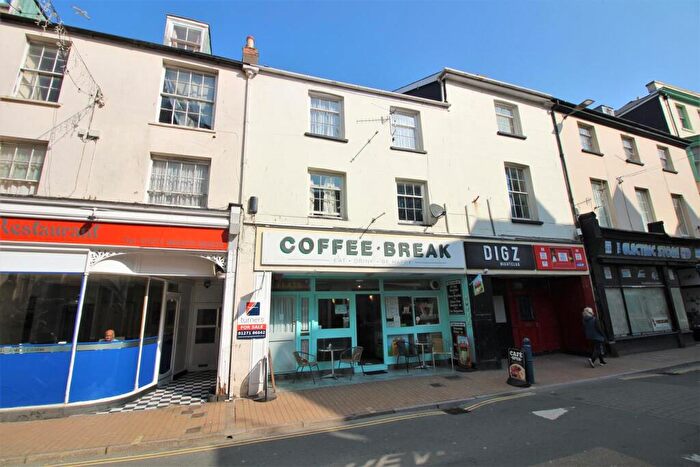 2 Bedroom Apartment To Rent In High Street, Ilfracombe, EX34