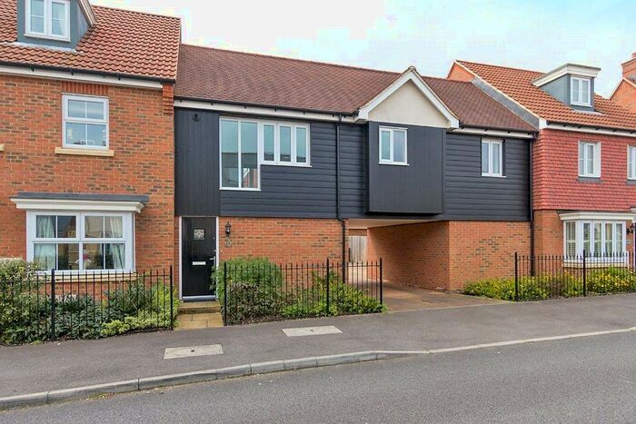 2 Bedroom Apartment To Rent In Crossways, Sittingbourne, Kent, ME10