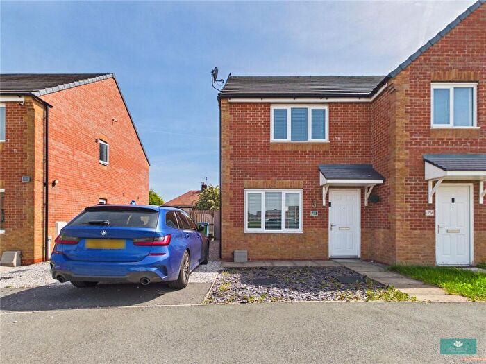 2 Bedroom Semi-Detached House For Sale In Constable Drive, Rochdale, OL1
