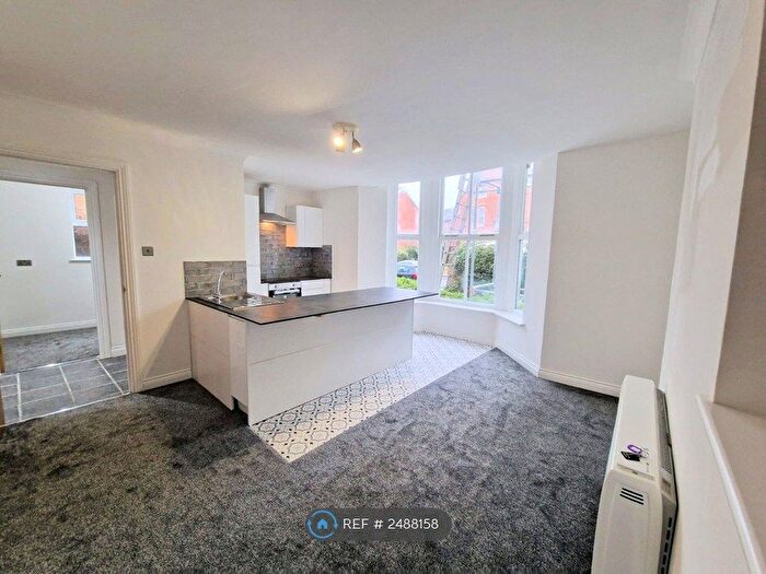 2 Bedroom Flat To Rent In York Road, Edgbaston, Birmingham, B16