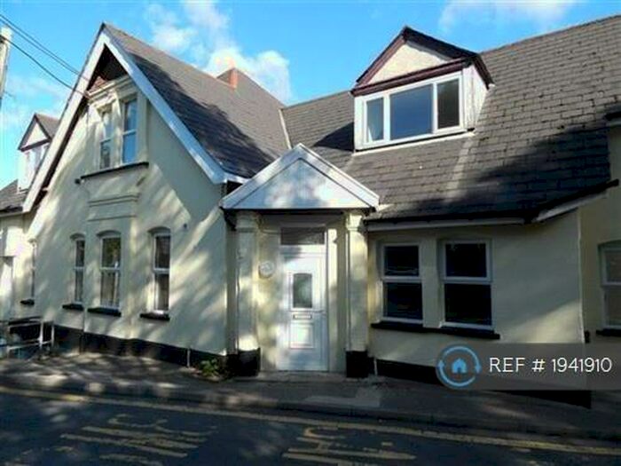 2 Bedroom Terraced House To Rent In Mount Pleasant, Abertillery, NP13
