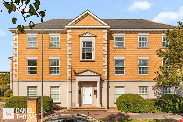 3 Bedroom Apartment For Sale In Harrison Road, Waltham Abbey, EN9