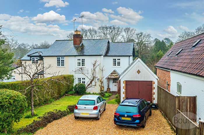 4 Bedroom Semi-Detached House For Sale In High Street, Rowledge, Farnham, Surrey, GU10