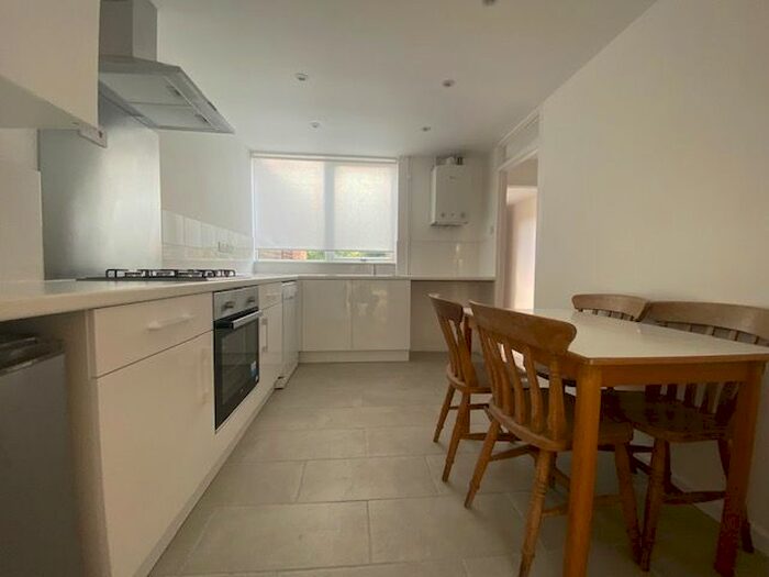 3 Bedroom Property To Rent In Wakelin Avenue, Sawston, Cambridge, CB22