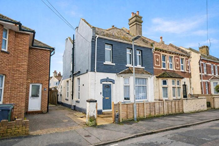 3 Bedroom Semi Detached House For Sale In Bulverhythe Road, St. Leonards-On-Sea, TN38