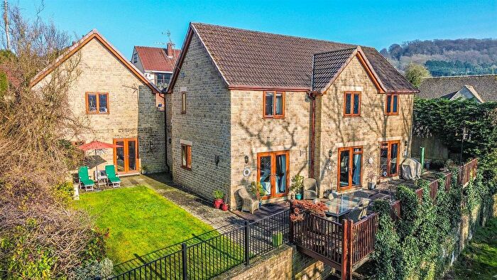 5 Bedroom Detached House For Sale In Orchard Leaze, Cam, GL11