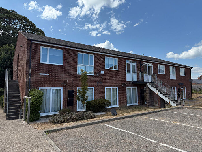 1 Bedroom Flat For Sale In Silfield Gardens, Hunstanton, Norfolk, PE36
