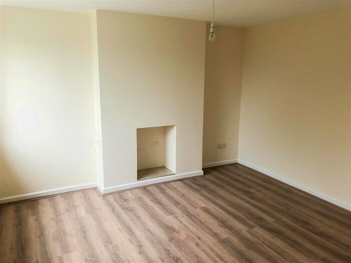 2 Bedroom Detached House For Sale In Johnston, Haverfordwest, SA62