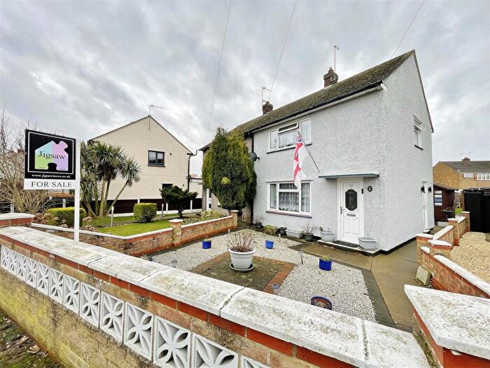 2 Bedroom Semi-Detached House For Sale In Swinefleet Road, Old Goole, DN14