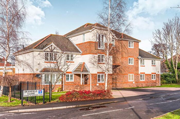 2 Bedroom Flat To Rent In Alexandra Court, Deanfield Close, Hamble, SO31