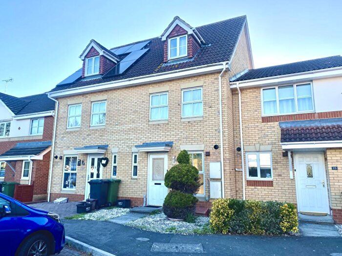 4 Bedroom House To Rent In Cedar Road, Eastleigh, SO50