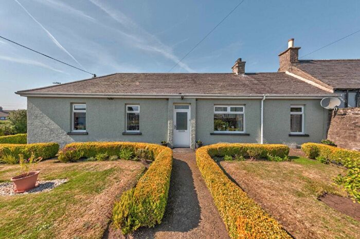 3 Bedroom Cottage For Sale In Craichie, Forfar, Angus, DD8