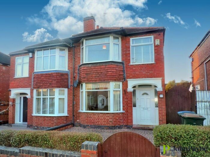 3 Bedroom Semi-Detached House To Rent In Purefoy Road, Cheylesmore, Coventry, West Midlands, CV3