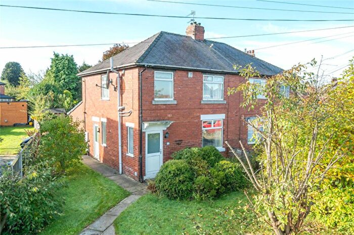 3 Bedroom Semi-Detached House For Sale In Auster Bank Crescent, Tadcaster, North Yorkshire, LS24