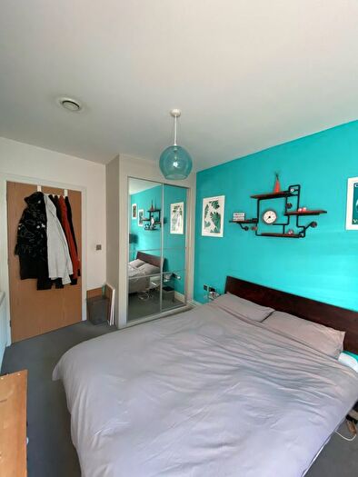 1 Bedroom Flat To Rent In Kingsland High Street, London, E8