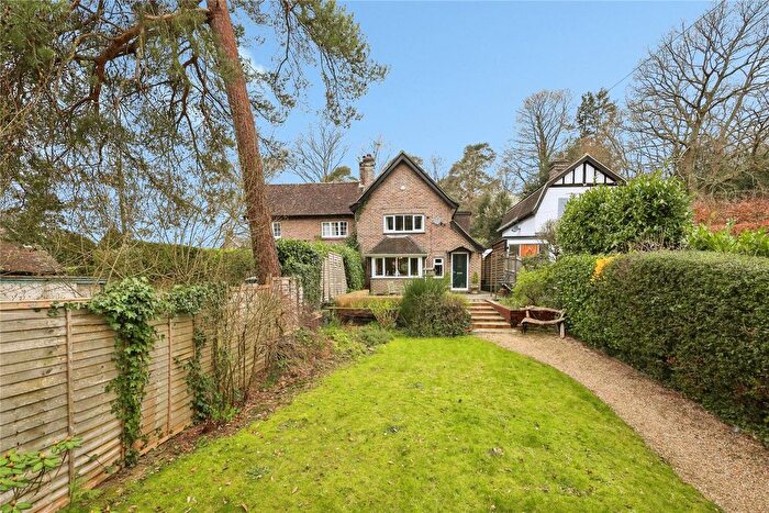 3 Bedroom Semi-Detached House For Sale In Coopers Green, Uckfield, East Sussex, TN22