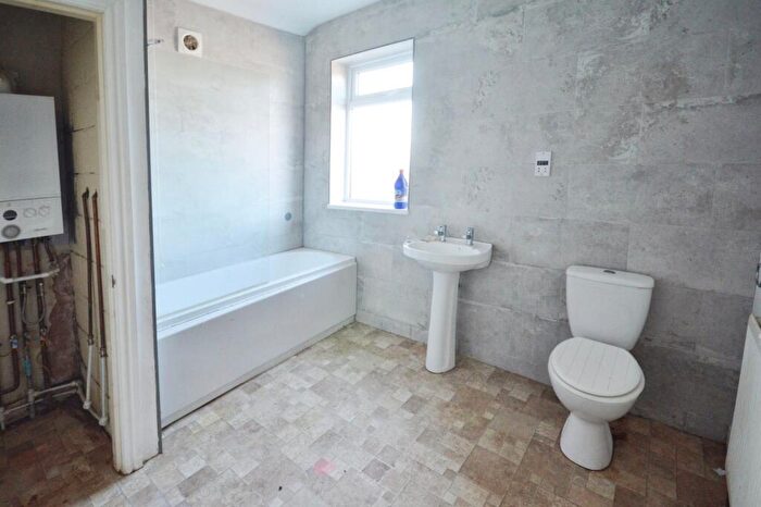 2 Bedroom Terraced House For Sale In Chesterfield Road, Barlborough, Chesterfield, Derbyshire, S43