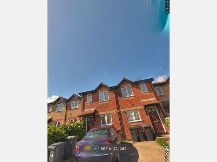 1 Bedroom Flat To Rent In Magpie Close, Enfield, EN1