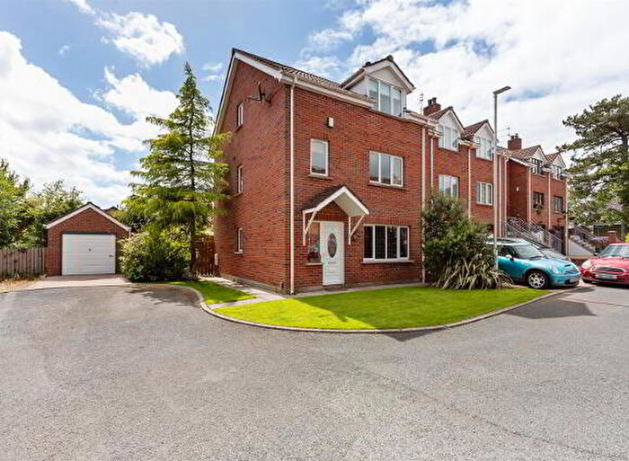4 Bedroom End Of Terrace House For Sale In Gardenmore, Belfast, BT15
