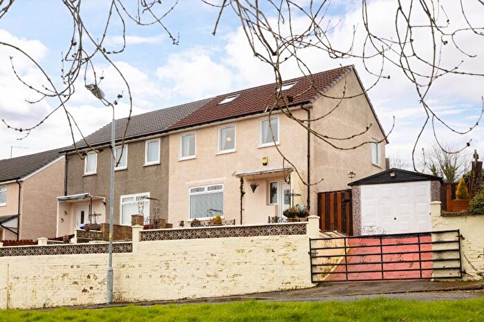 3 Bedroom Semi Detached House For Sale In Quarry Knowe, Dumbarton, Dunbartonshire, G82