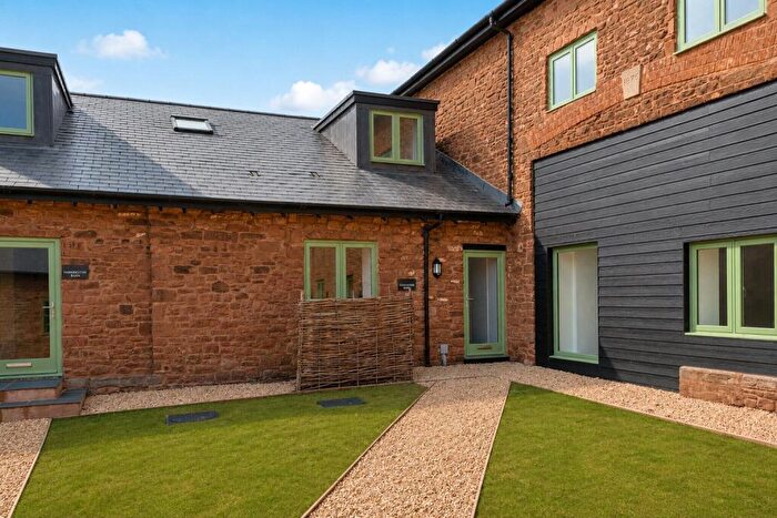 2 Bedroom Barn Conversion For Sale In Broadclyst, Exeter, EX5