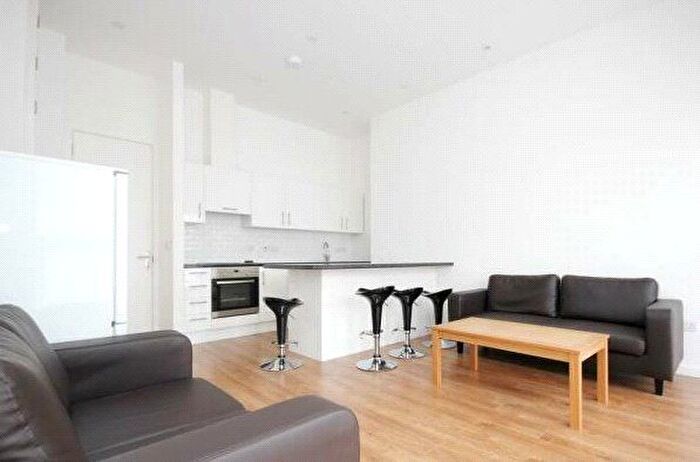 2 Bedroom Flat To Rent In Fonthill Road, London, N4