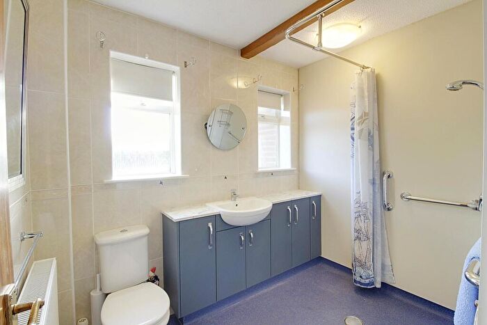 2 Bedroom Bungalow For Sale In West End, Langtoft, PE6