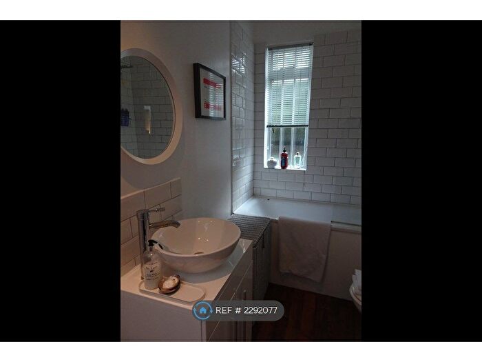 1 Bedroom Flat To Rent In Dartmouth Park Hill, London, NW5