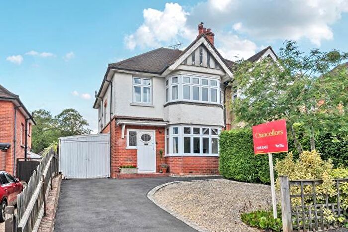 3 Bedroom Semi Detached House For Sale In Balmore Drive, Caversham, Reading, RG4