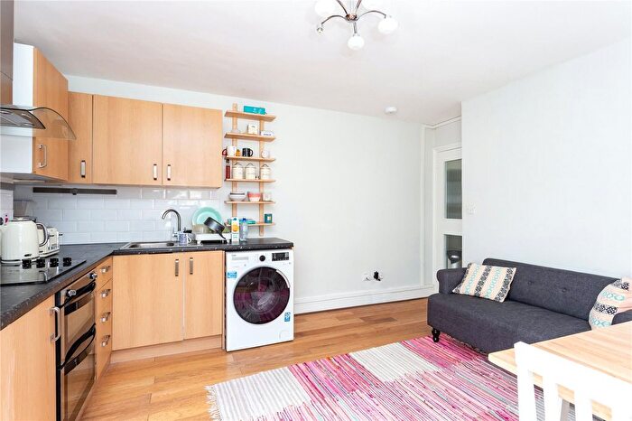 2 Bedroom Flat To Rent In Tibberton Square, London, N1